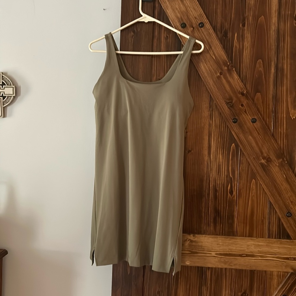 Old Navy active dress